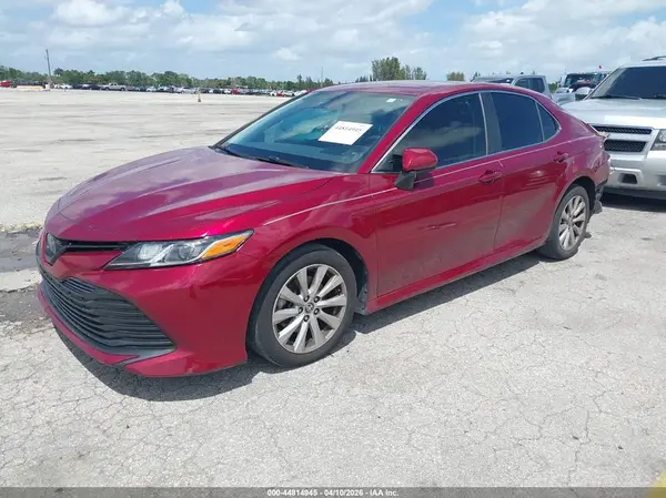 4T1C11AK3LU376314 2020 TOYOTA CAMRY - Image 2