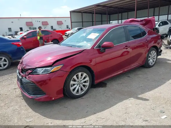 4T1C11AK3LU386860 2020 TOYOTA CAMRY - Image 2