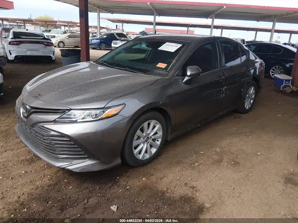 4T1C11AK3LU504583 2020 TOYOTA CAMRY - Image 2