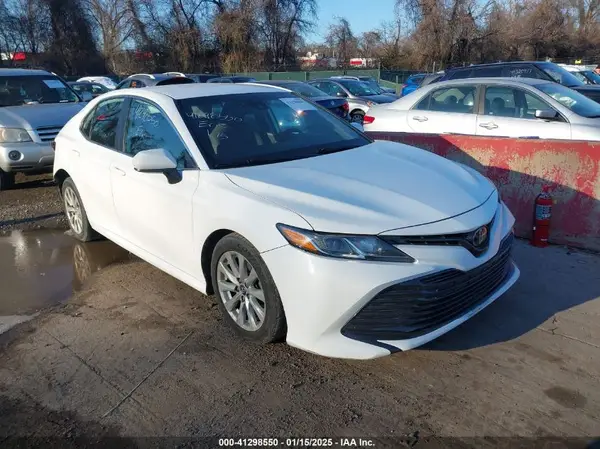 4T1C11AK3LU867997 2020 TOYOTA CAMRY - Image 1