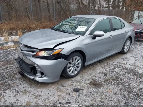 4T1C11AK3LU882628 2020 TOYOTA CAMRY - Image 2