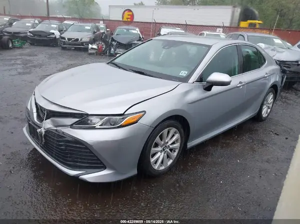 4T1C11AK3LU897789 2020 TOYOTA CAMRY - Image 2