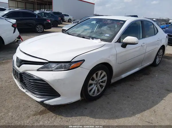 4T1C11AK3LU904904 2020 TOYOTA CAMRY - Image 2