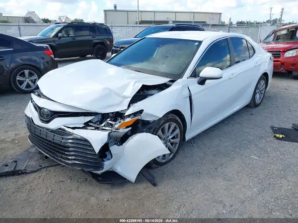 4T1C11AK3LU912842 2020 TOYOTA CAMRY - Image 2
