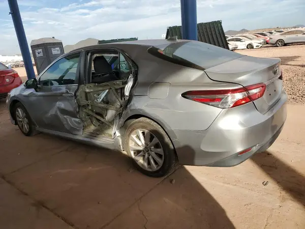4T1C11AK3LU918950 2020 TOYOTA CAMRY - Image 2