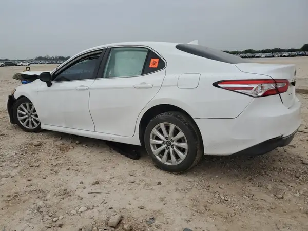 4T1C11AK3LU929043 2020 TOYOTA CAMRY - Image 2