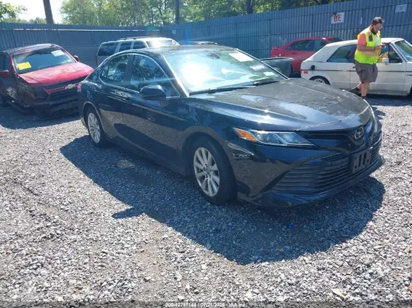 4T1C11AK3LU932413 2020 TOYOTA CAMRY - Image 1
