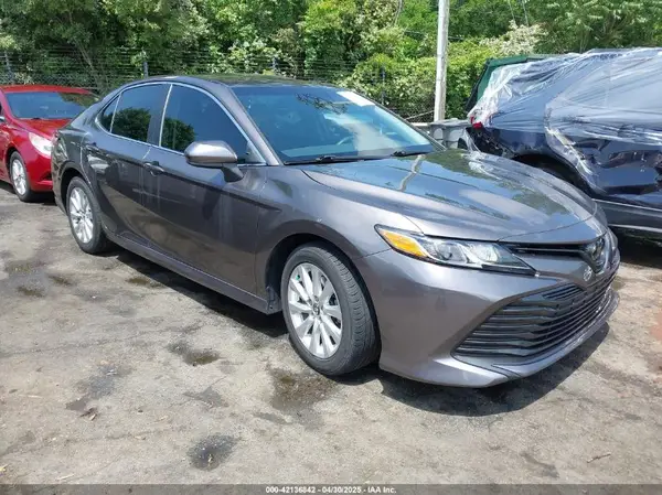 4T1C11AK3LU945307 2020 TOYOTA CAMRY - Image 1