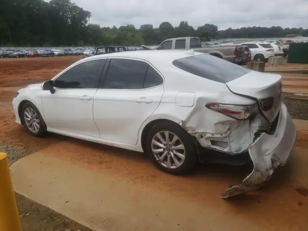 4T1C11AK3LU945467 2020 TOYOTA CAMRY - Image 2