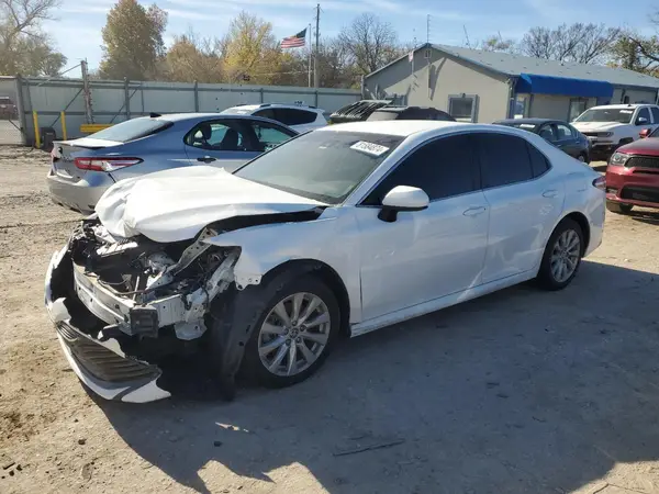 4T1C11AK3LU946182 2020 TOYOTA CAMRY - Image 1