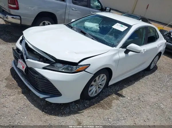4T1C11AK3LU952922 2020 TOYOTA CAMRY - Image 2