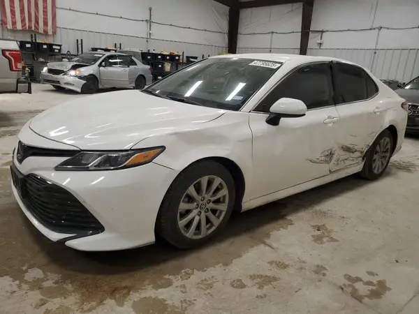 4T1C11AK3LU957456 2020 TOYOTA CAMRY - Image 1