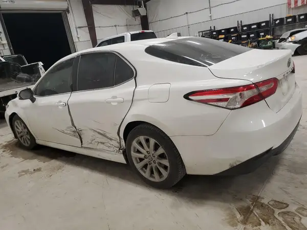 4T1C11AK3LU957456 2020 TOYOTA CAMRY - Image 2