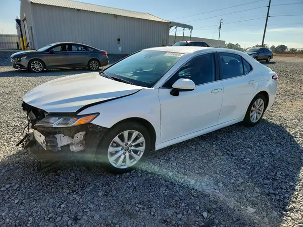 4T1C11AK3LU960566 2020 TOYOTA CAMRY - Image 1
