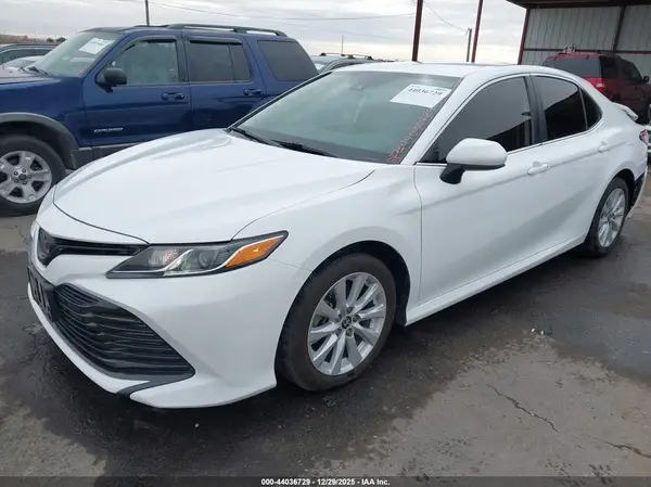 4T1C11AK3LU984141 2020 TOYOTA CAMRY - Image 2
