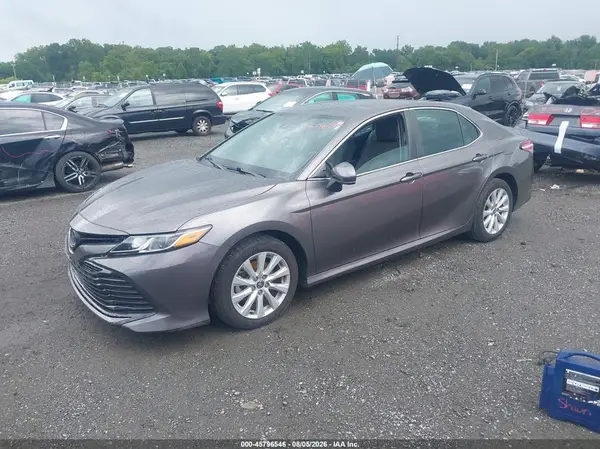 4T1C11AK3LU989937 2020 TOYOTA CAMRY - Image 2