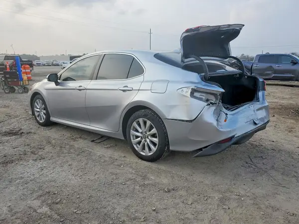 4T1C11AK3LU994751 2020 TOYOTA CAMRY - Image 2