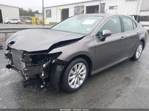 4T1C11AK3LU996418 2020 TOYOTA CAMRY - Image 2