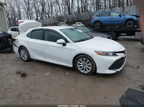 4T1C11AK3LU999478 2020 TOYOTA CAMRY - Image 1