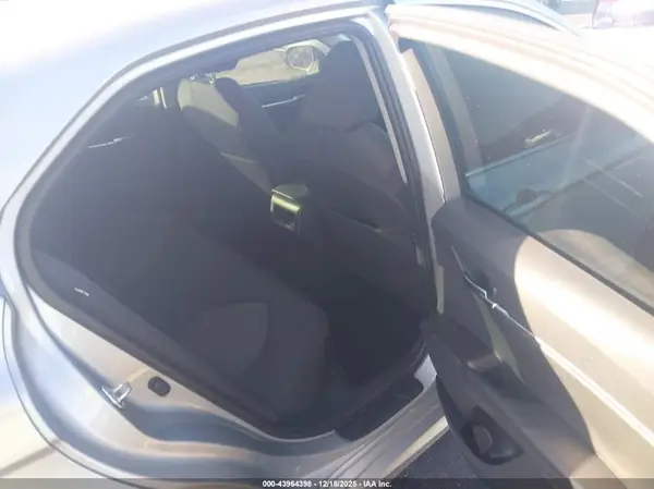 4T1C11AK3MU420233 2021 TOYOTA CAMRY - Image 8