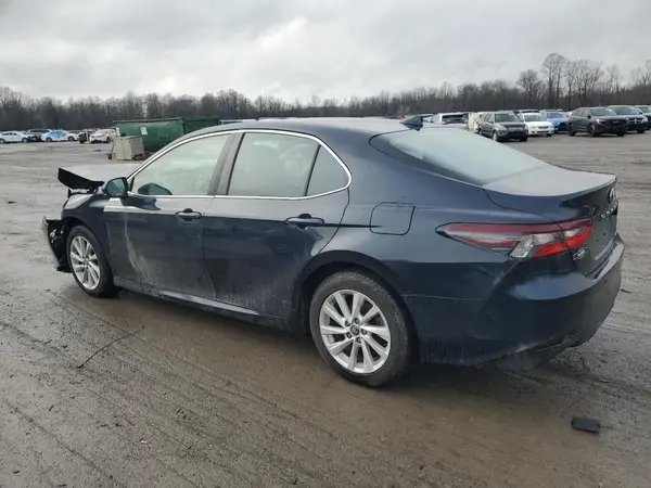 4T1C11AK3MU422726 2021 TOYOTA CAMRY - Image 2