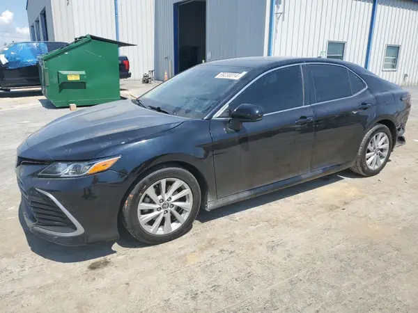 4T1C11AK3MU430065 2021 TOYOTA CAMRY - Image 1