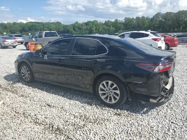 4T1C11AK3MU430616 2021 TOYOTA CAMRY - Image 2