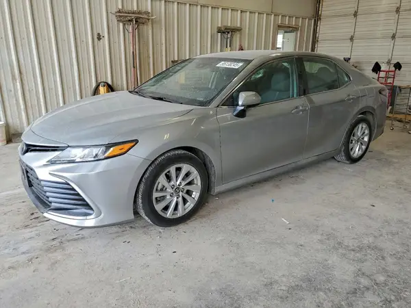 4T1C11AK3MU432494 2021 TOYOTA CAMRY - Image 1