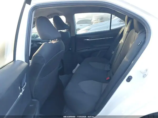 4T1C11AK3MU440305 2021 TOYOTA CAMRY - Image 8
