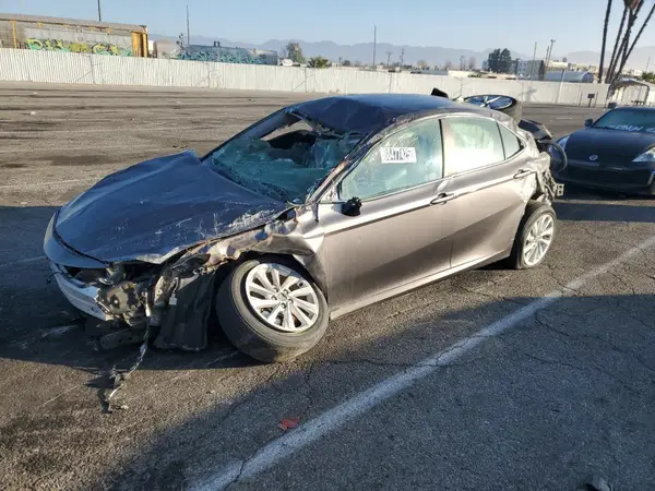 4T1C11AK3MU442653 2021 TOYOTA CAMRY - Image 1