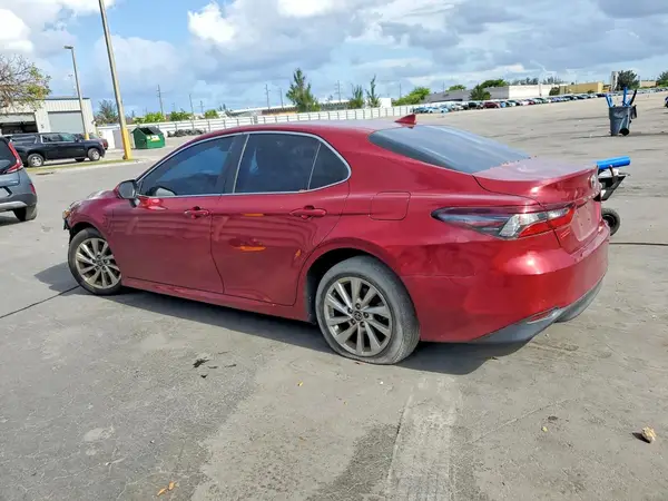 4T1C11AK3MU444774 2020 TOYOTA CAMRY - Image 2