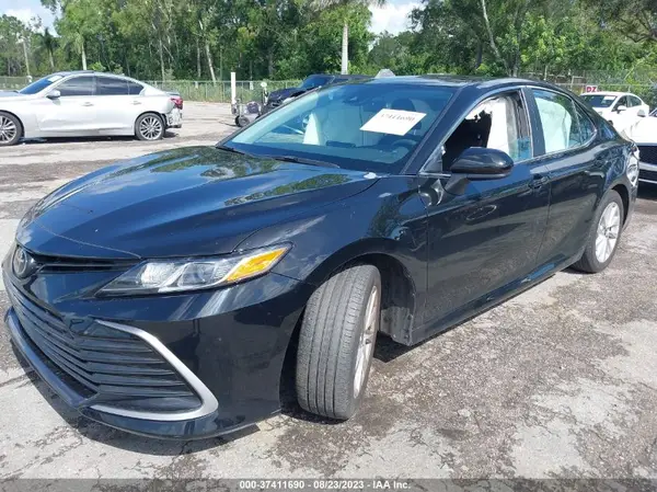 4T1C11AK3MU451689 2021 TOYOTA CAMRY - Image 2