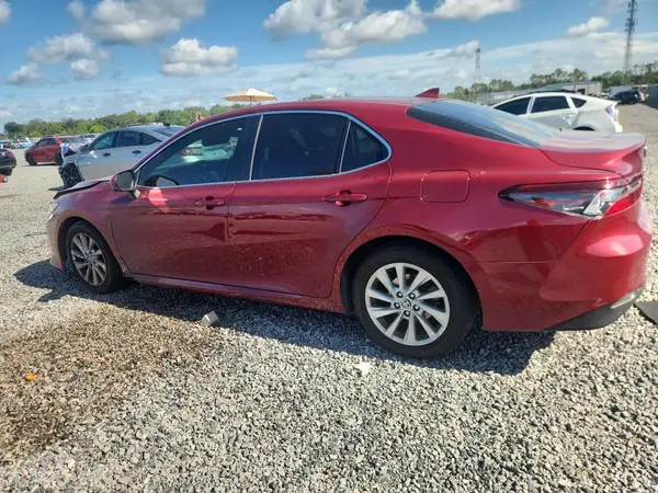 4T1C11AK3MU453815 2021 TOYOTA CAMRY - Image 2