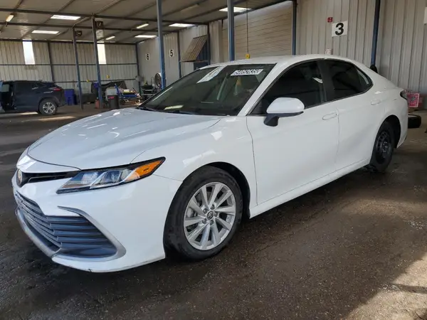 4T1C11AK3MU454186 2021 TOYOTA CAMRY - Image 1