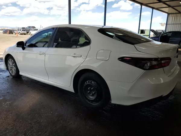 4T1C11AK3MU454186 2021 TOYOTA CAMRY - Image 2