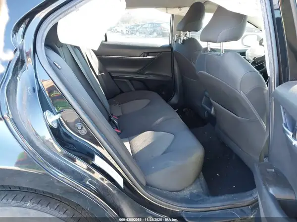 4T1C11AK3MU456469 2021 TOYOTA CAMRY - Image 8