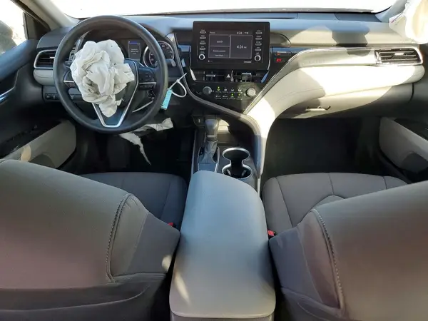 4T1C11AK3MU456939 2021 TOYOTA CAMRY - Image 8
