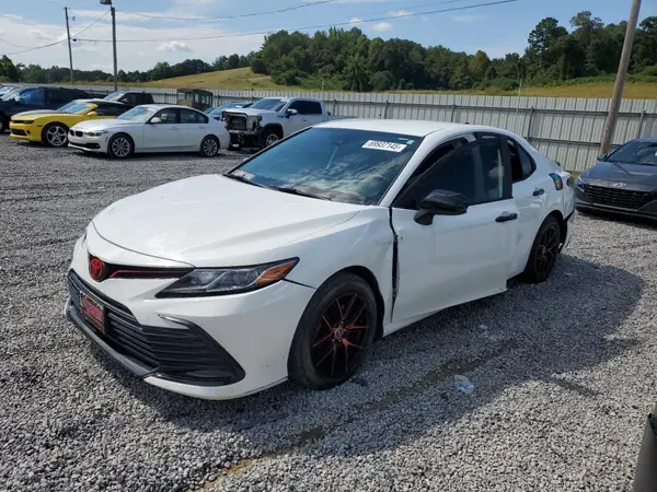4T1C11AK3MU462501 2021 TOYOTA CAMRY - Image 1