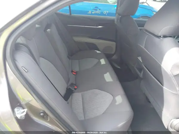 4T1C11AK3MU465429 2021 TOYOTA CAMRY - Image 8