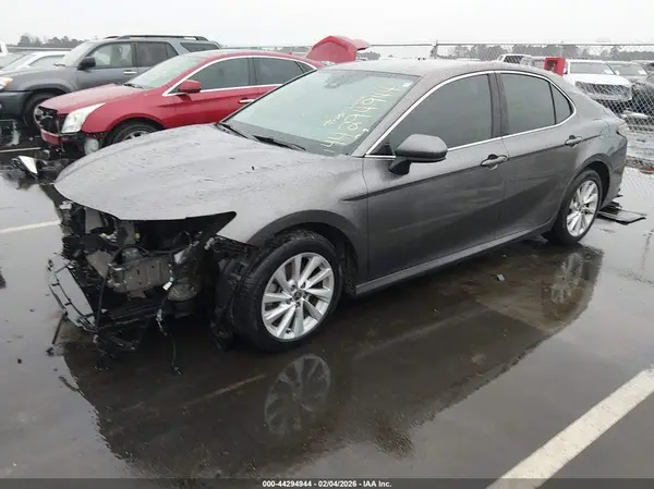 4T1C11AK3MU478181 2021 TOYOTA CAMRY - Image 2