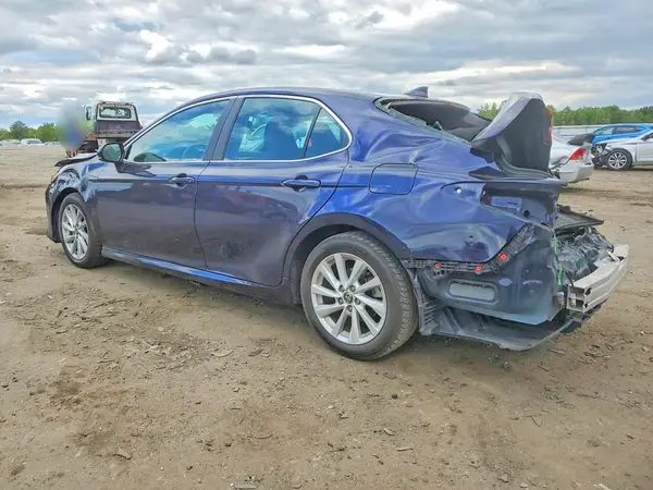 4T1C11AK3MU496163 2021 TOYOTA CAMRY - Image 2