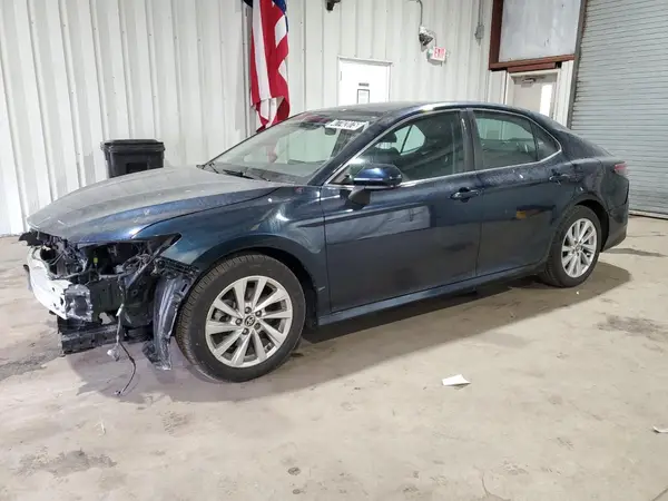 4T1C11AK3MU512281 2021 TOYOTA CAMRY - Image 1