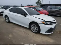 4T1C11AK3MU520610 2021 TOYOTA CAMRY