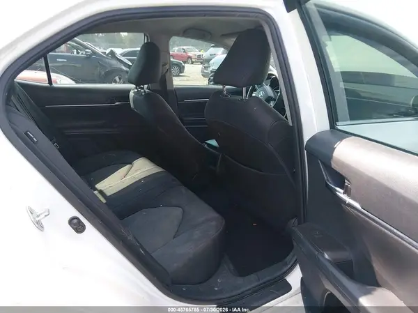 4T1C11AK3MU539562 2021 TOYOTA CAMRY - Image 8