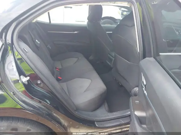 4T1C11AK3MU543126 2021 TOYOTA CAMRY - Image 8