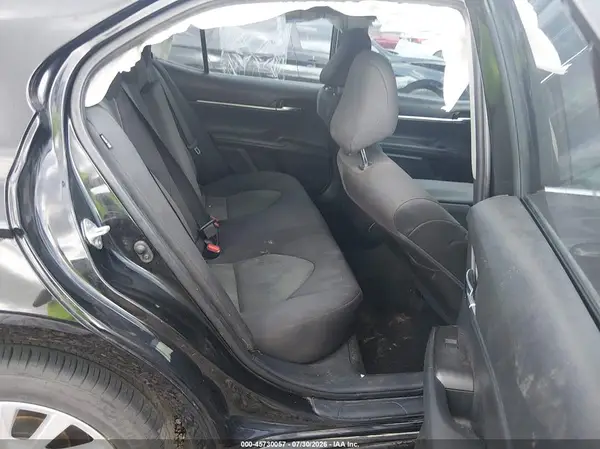 4T1C11AK3MU550318 2021 TOYOTA CAMRY - Image 8