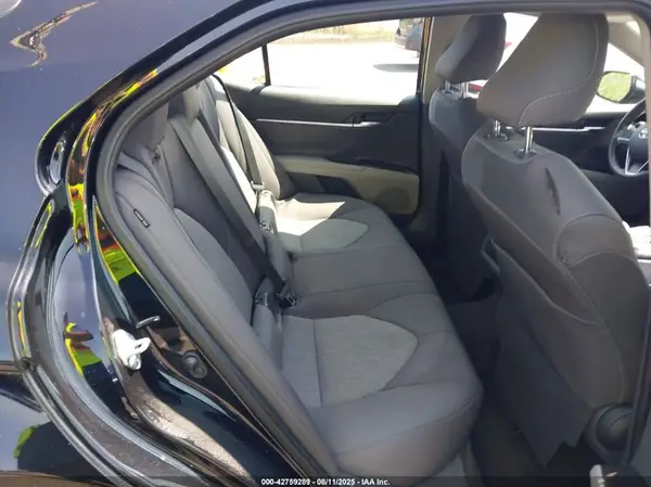 4T1C11AK3MU553347 2021 TOYOTA CAMRY - Image 8