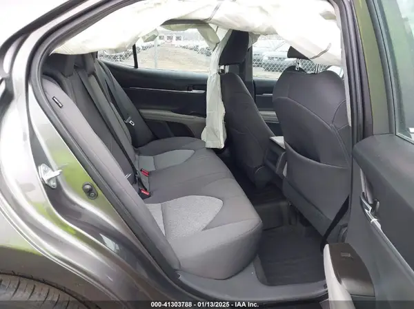 4T1C11AK3MU553820 2021 TOYOTA CAMRY - Image 8
