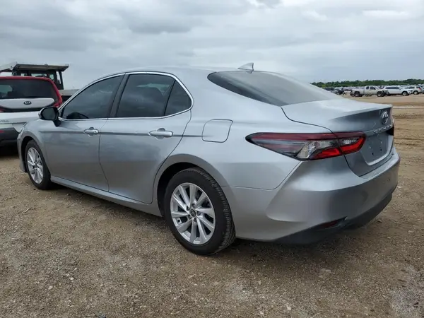 4T1C11AK3MU595792 2021 TOYOTA CAMRY - Image 2