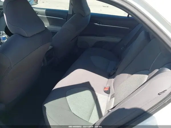 4T1C11AK3MU597008 2021 TOYOTA CAMRY - Image 8